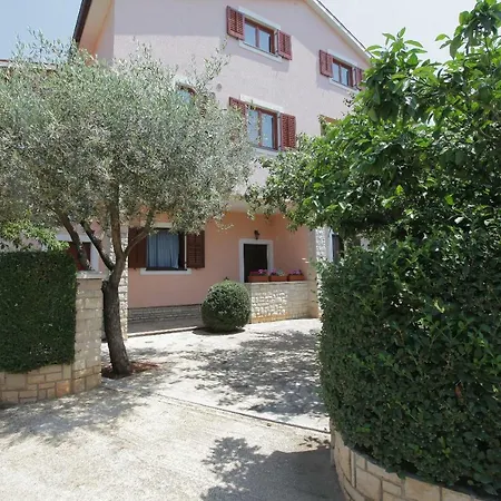 Apartment Ljubica Medulin